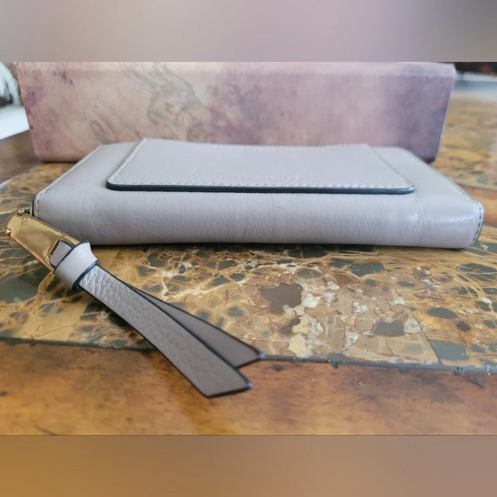 Marc Jacobs Gray Leather Bag - Picture 6 of 8